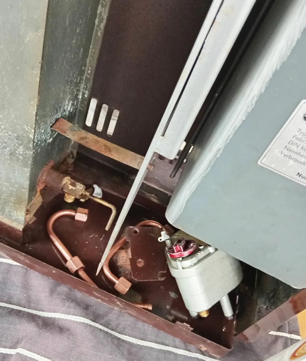 FREE Super Mini Oil Stove for Parts or Repair - Image 3