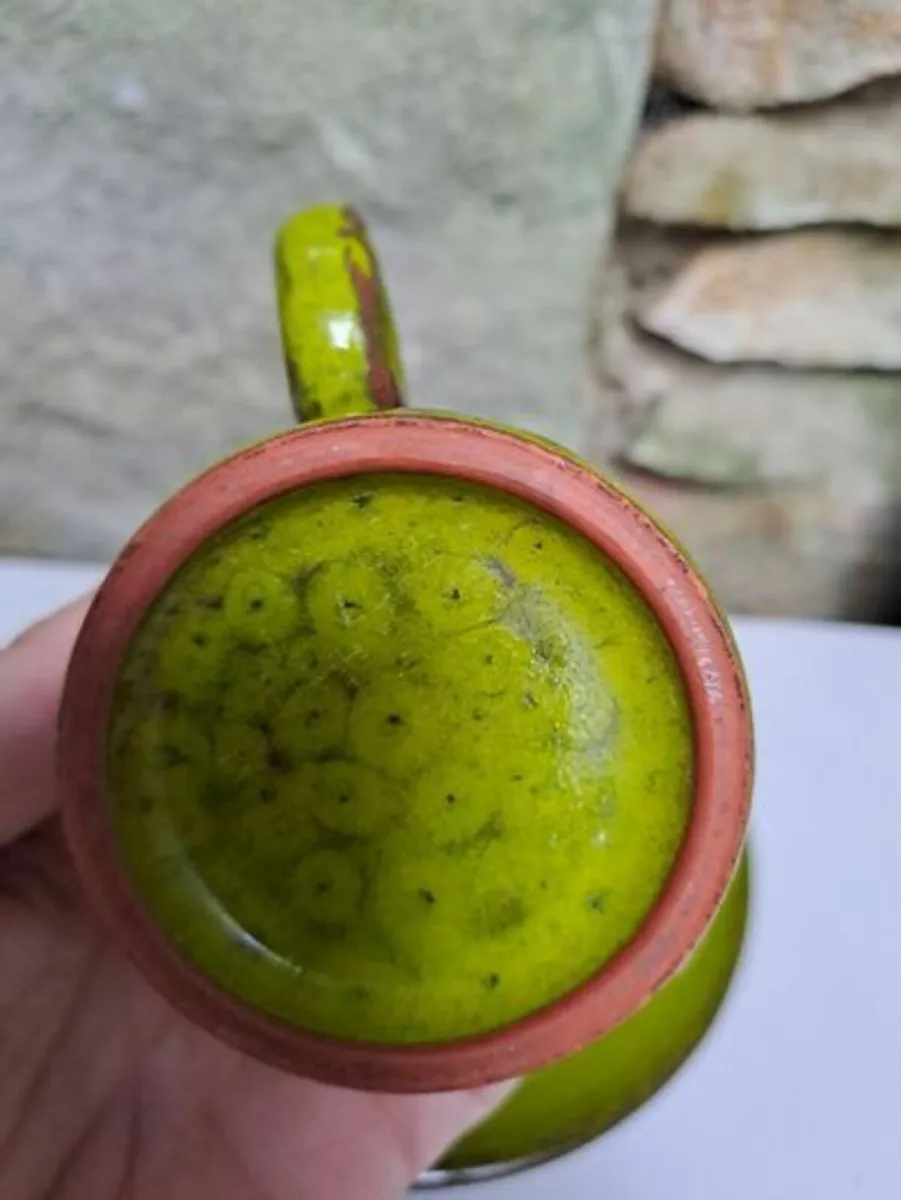 Green autumn teacup and saucer - Image 3