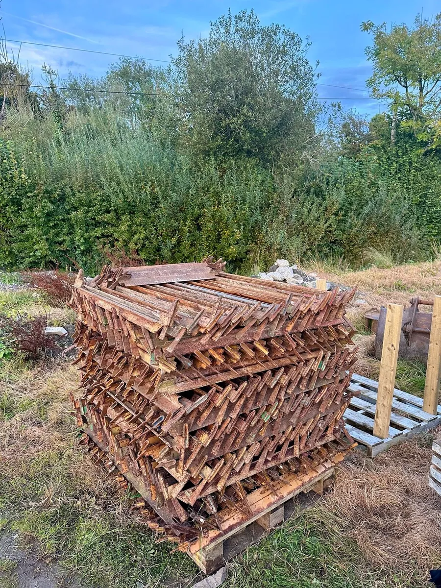 Scaffolding - Image 4