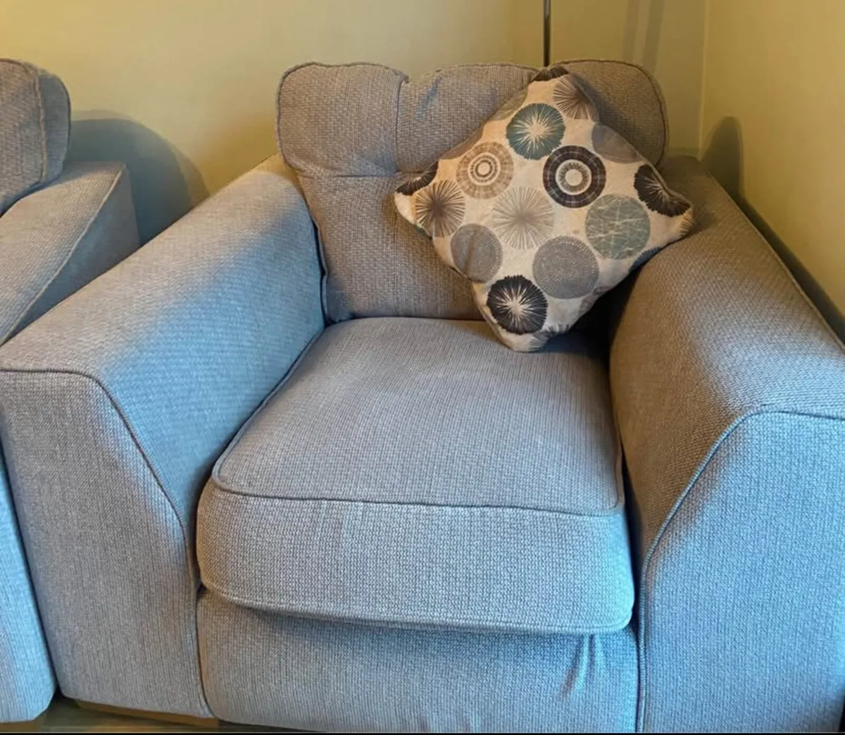 Couches - Image 3