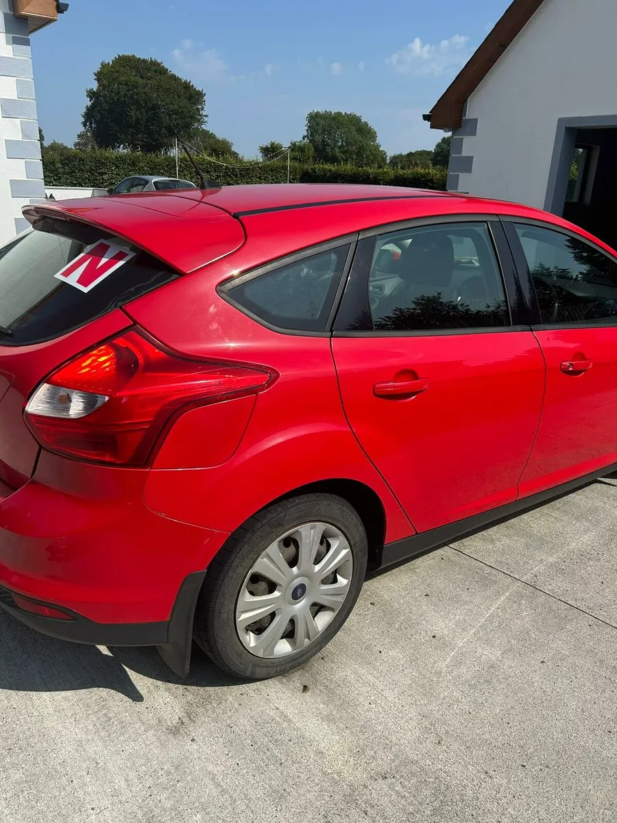 Ford Focus - Image 3