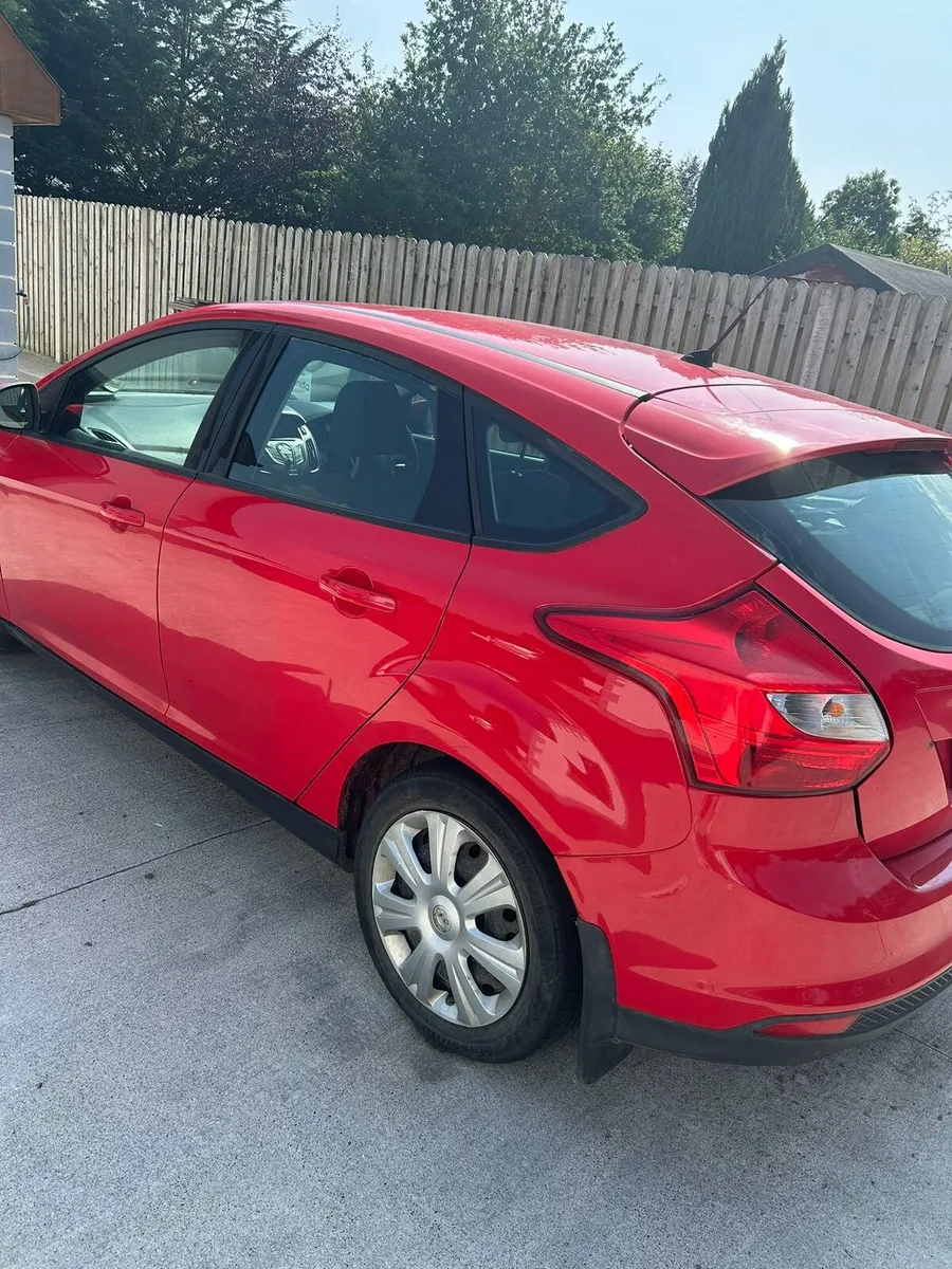 Ford Focus - Image 4