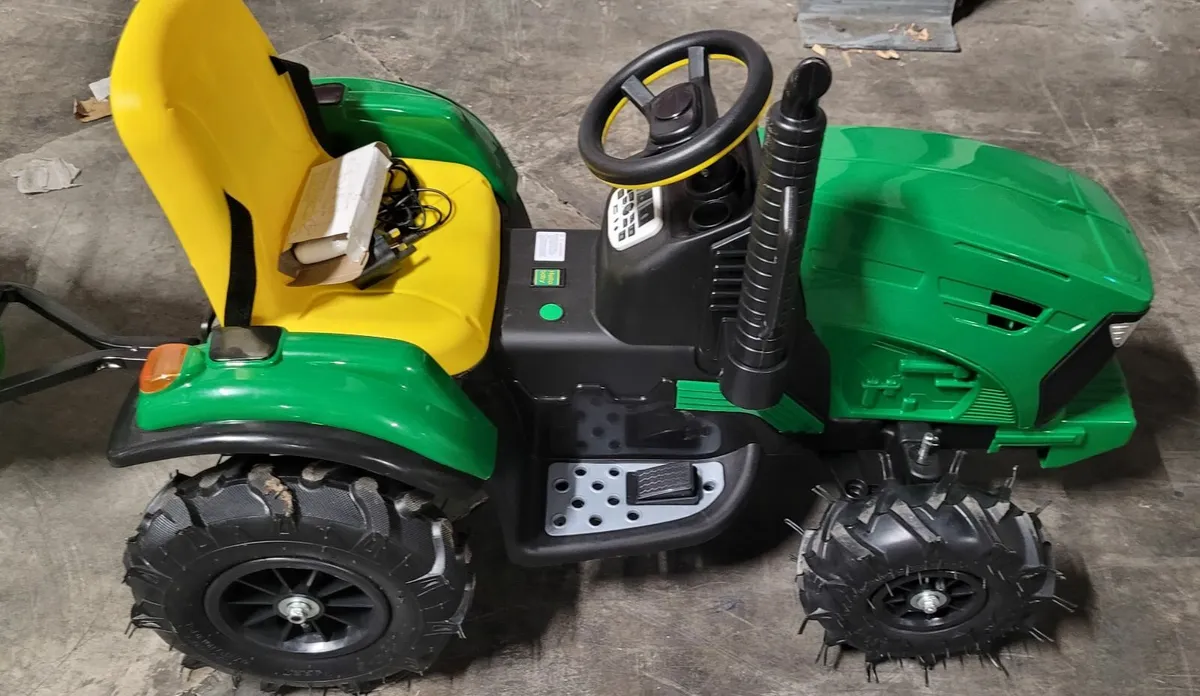 Electric tractor & tanker - Image 3