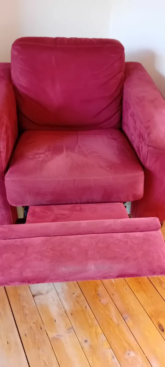 2 piece Suite RED reclining Sofa and armchair - Image 4