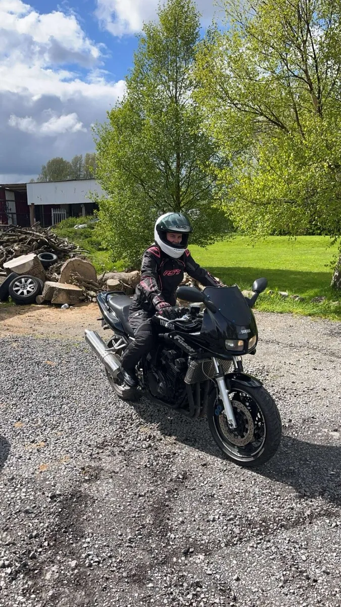 Yamaha fazer 600 - Image 1