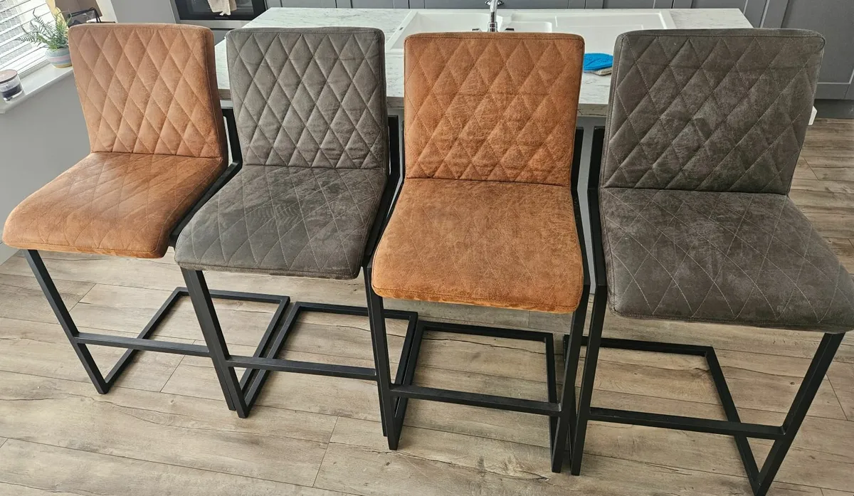Bar stool - Image 3