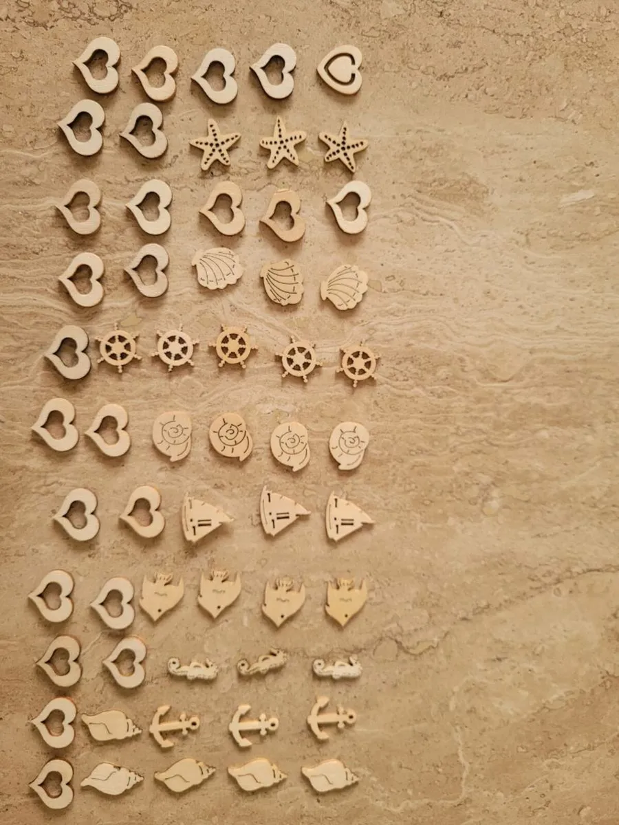 Wood decorations - Image 3