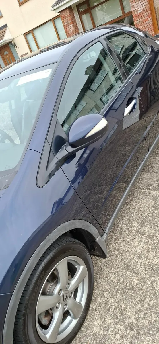 Honda Civic 2007 - Image 2