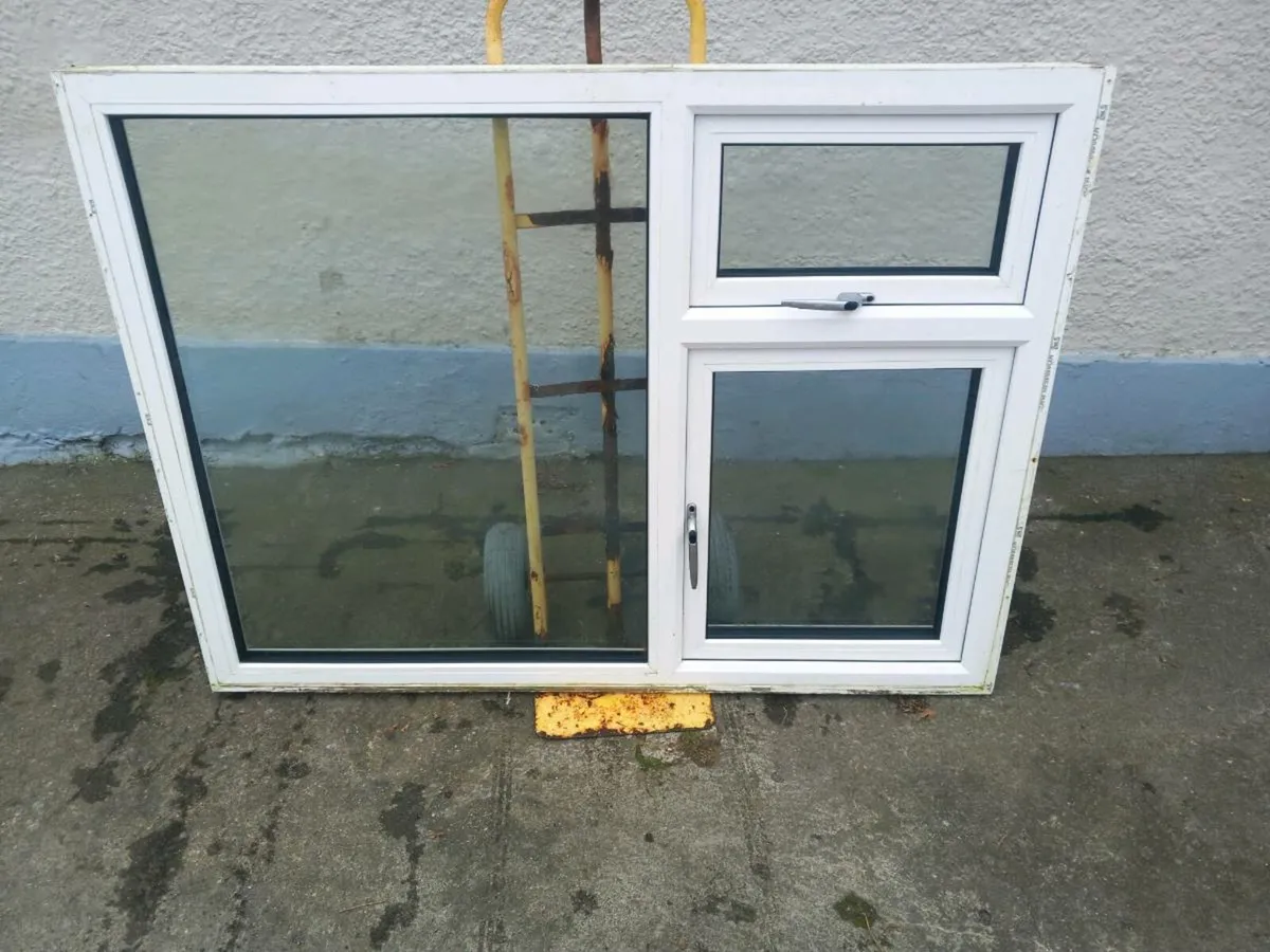 Window for sale - Image 2