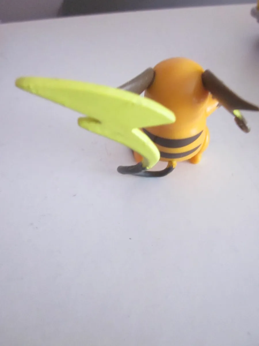Pokermon Raichu Battle  Figure - Image 3
