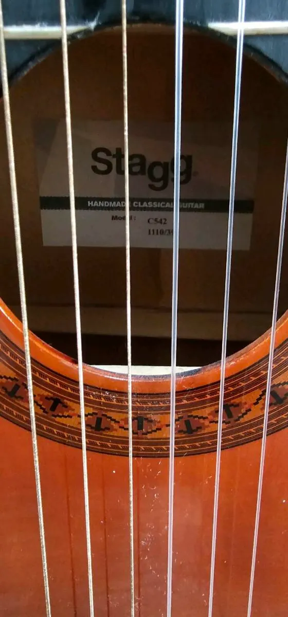 Guitar accustic - Image 3