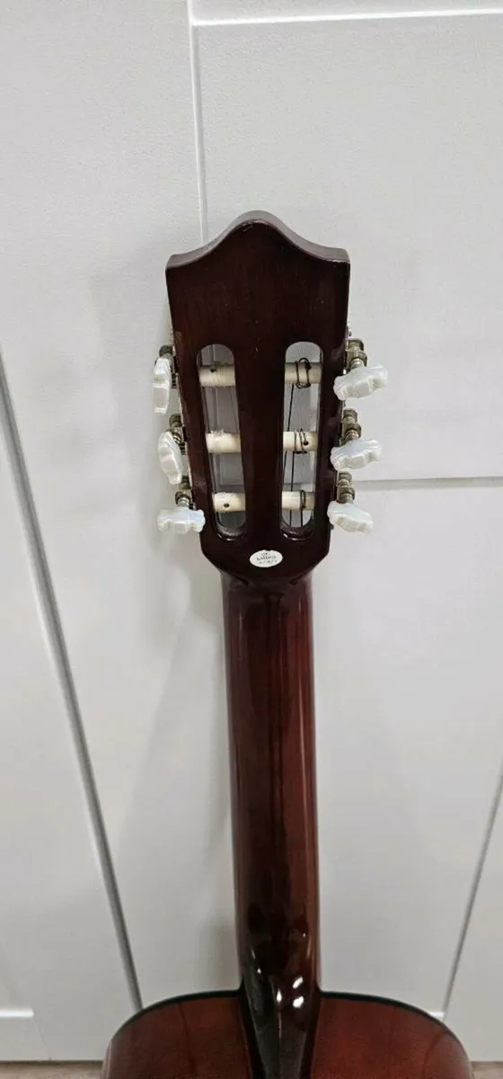 Guitar accustic - Image 4