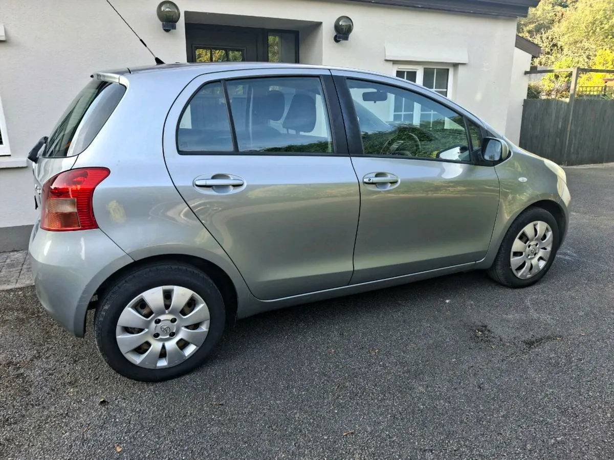 Toyota Yaris €2650 - Image 3