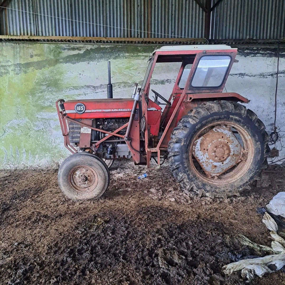 Massey Ferguson 165 - Image 1
