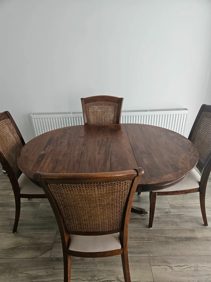 Kitchen Table - Image 1