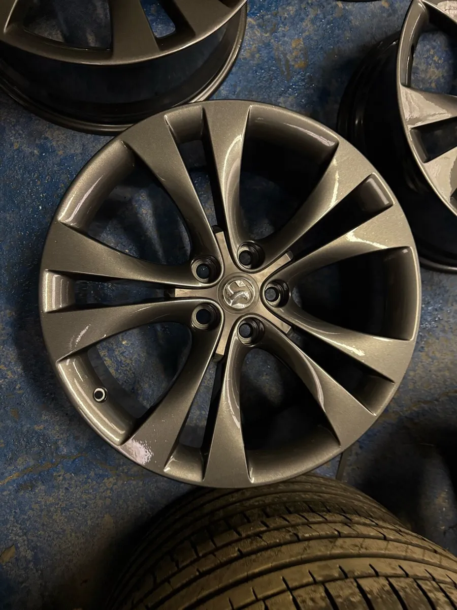 20” insignia genuine - Image 4