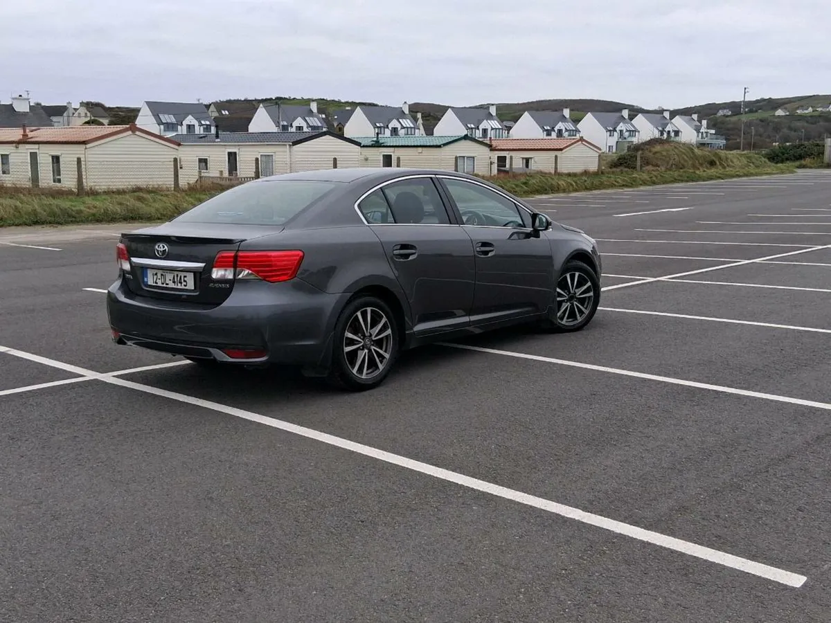 Toyota avensis - Image 4