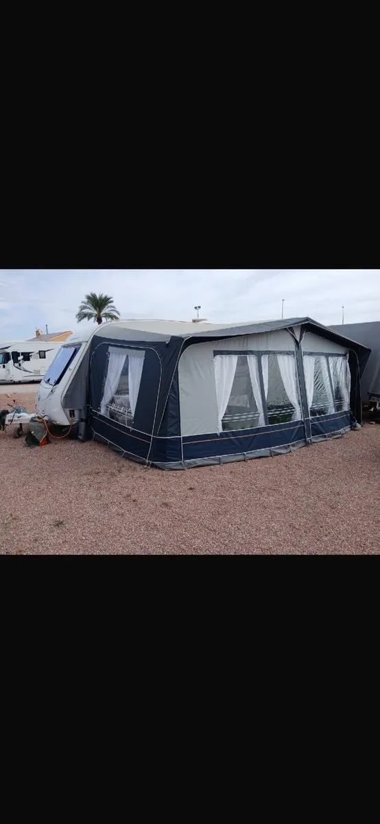 Caravan - Image 3