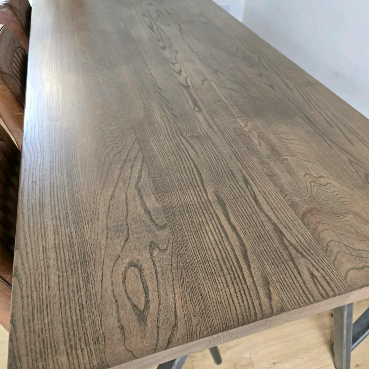 Dining table - Image 2