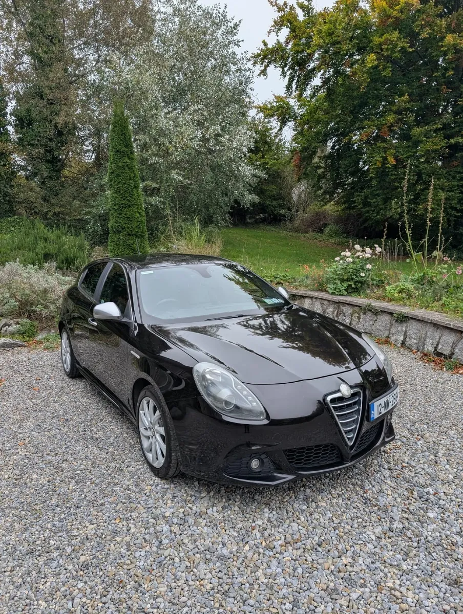 Alfa Romeo Giulietta 2012 - Image 1