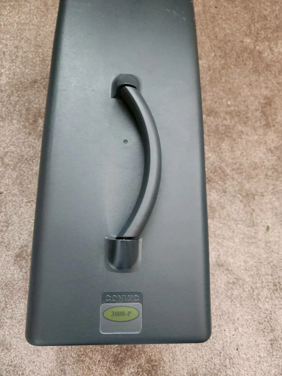Vacuum cleaner - Image 2