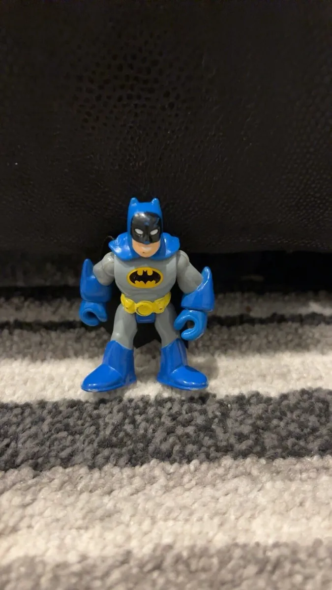 Batman Figures with Vehicle - Image 4