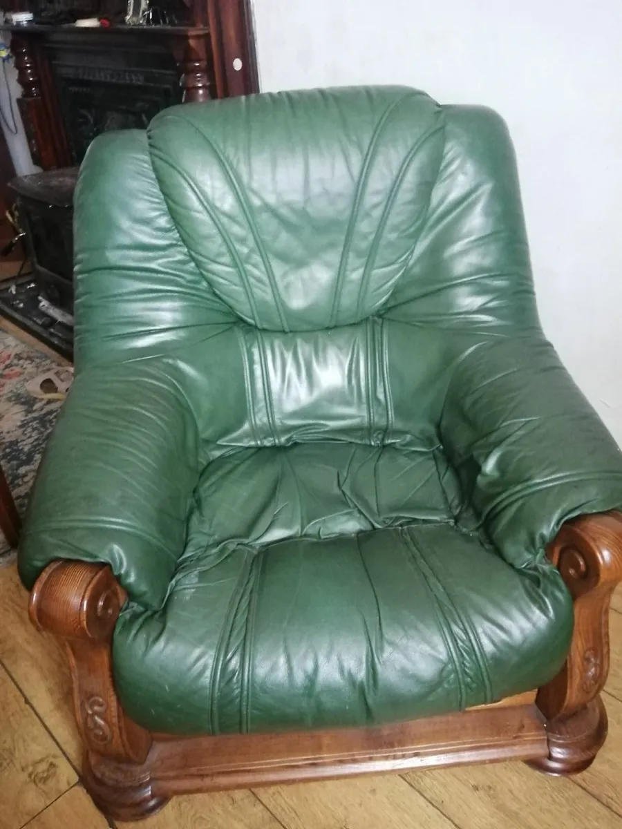 3 piece leather suite - Image 1