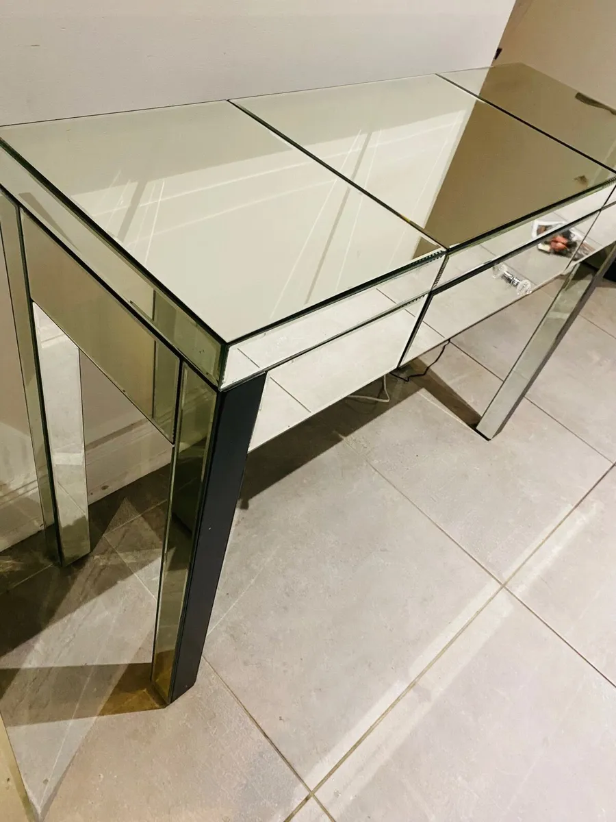 Dressing table and side table - mirrored - Image 2