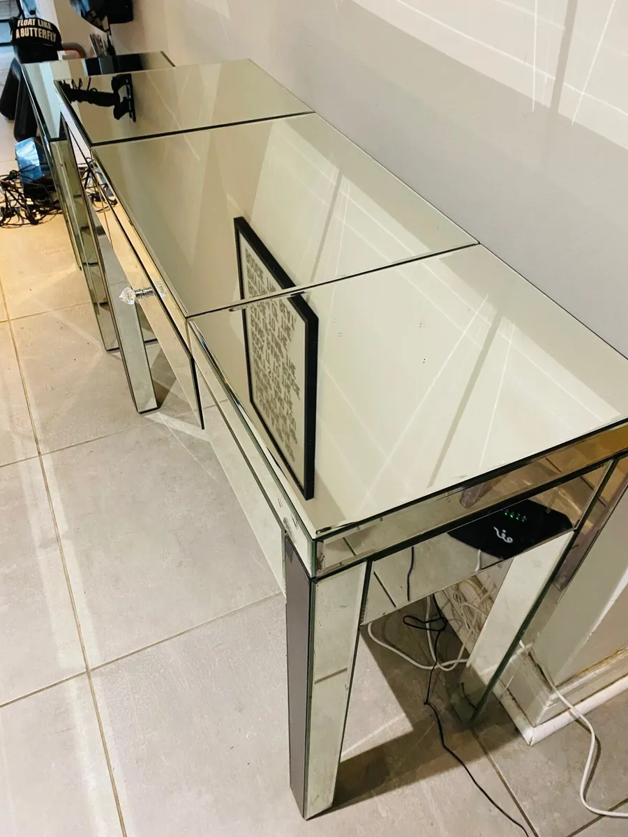 Dressing table and side table - mirrored - Image 3