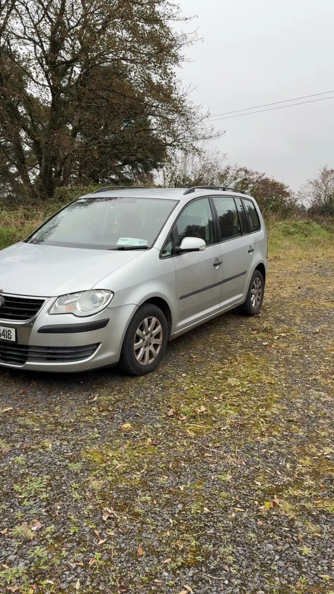 Volkswagen touran - Image 4