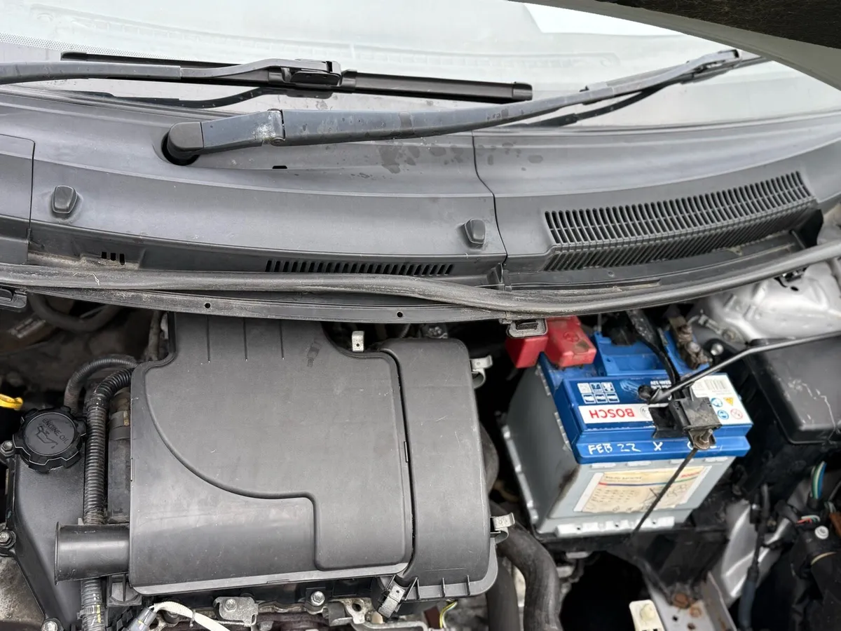 Car - Image 1
