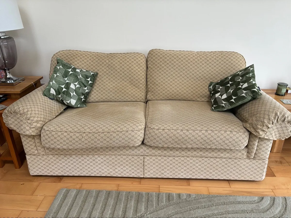 2 seater, 3 seater and reclining chair - Image 3