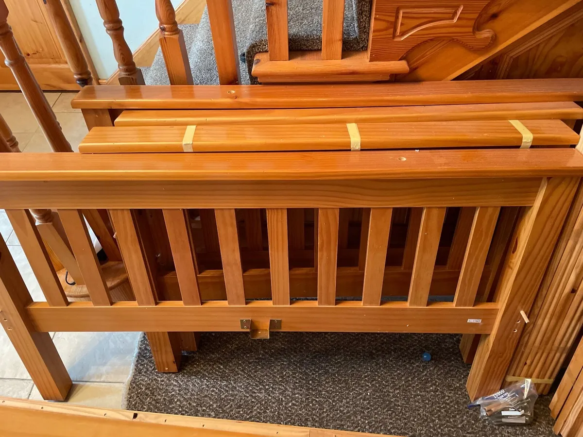 Triple bunk bed - Image 2