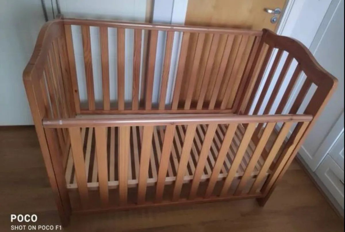 Kids wooden bed - Image 4