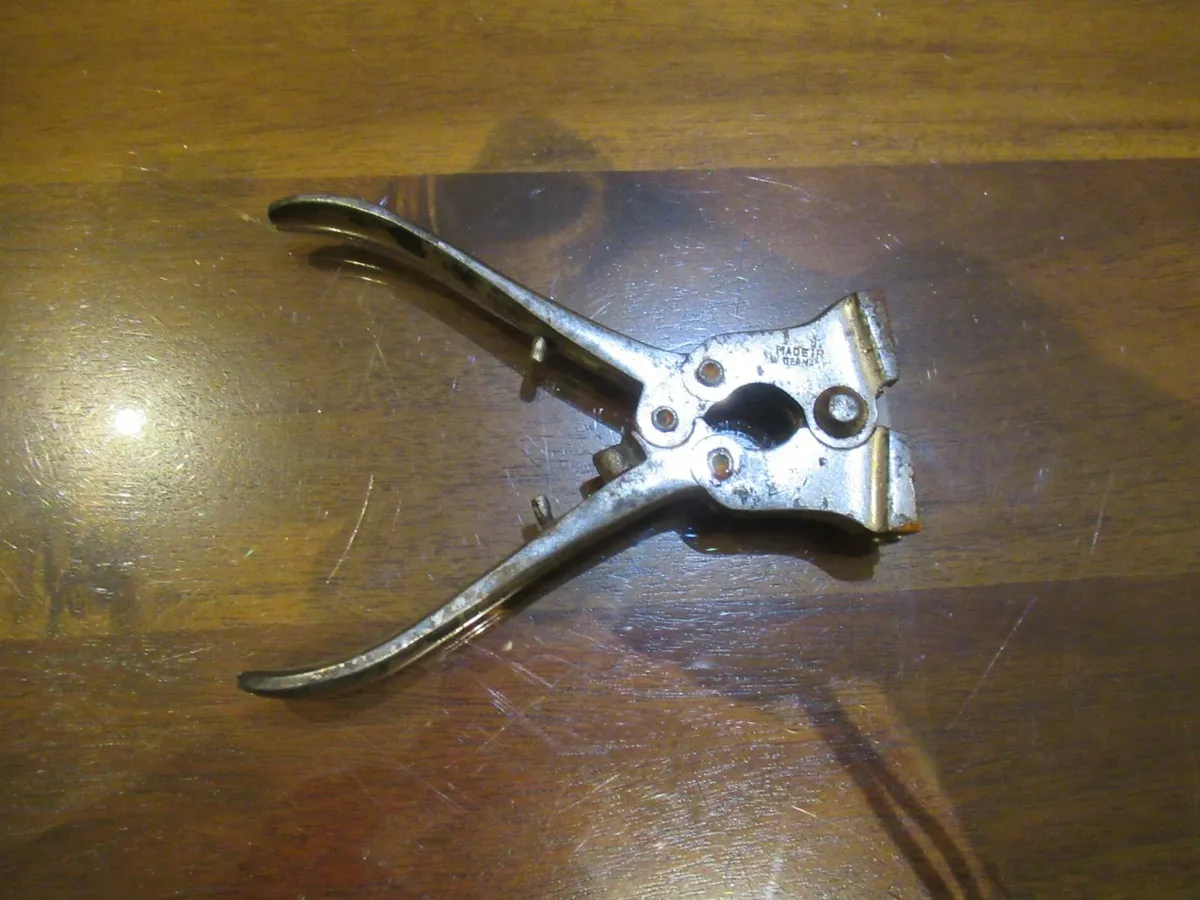 antique vintage ornament piano wire RARE gift - Image 2