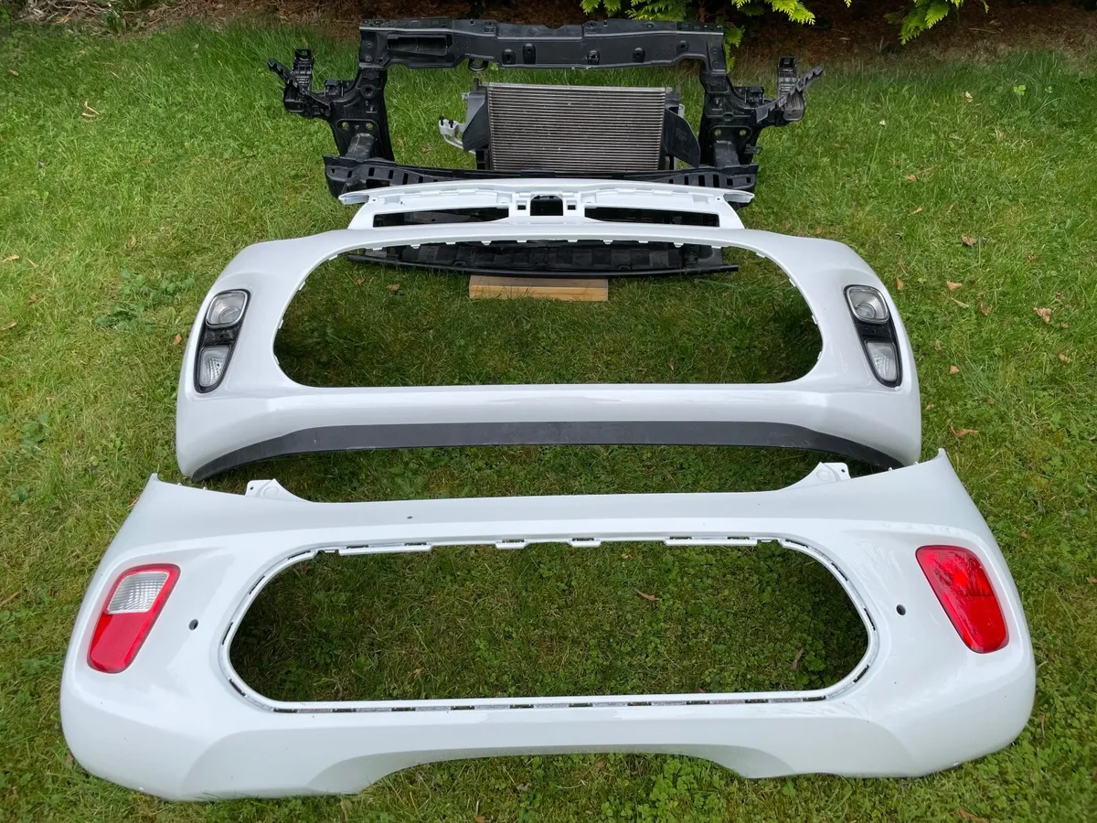 2024 Kia Picanto bumpers and front panel - Image 1