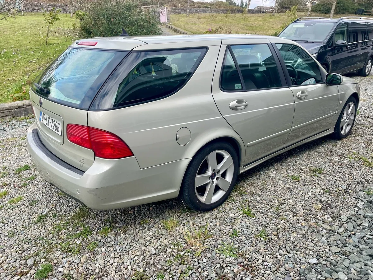 Car - Image 4