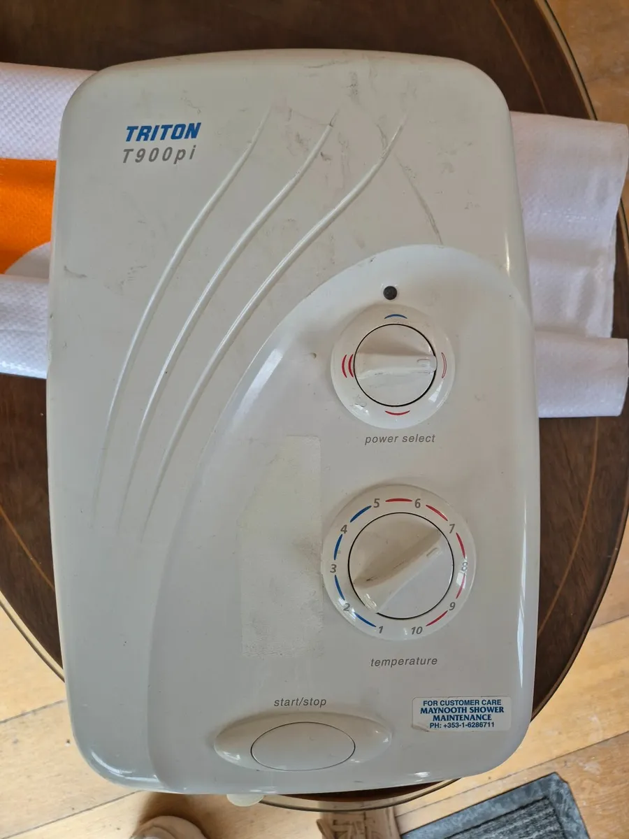 Power shower - Image 1