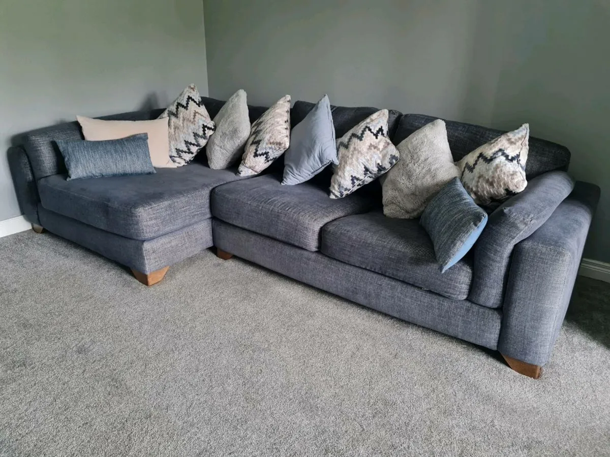 Corner couch for sale