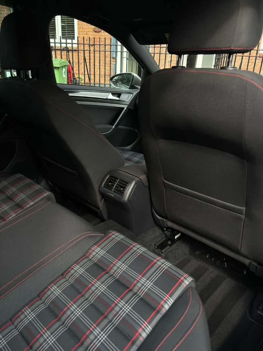 Volkswagen Golf GTI 2014 Automatic - Image 3