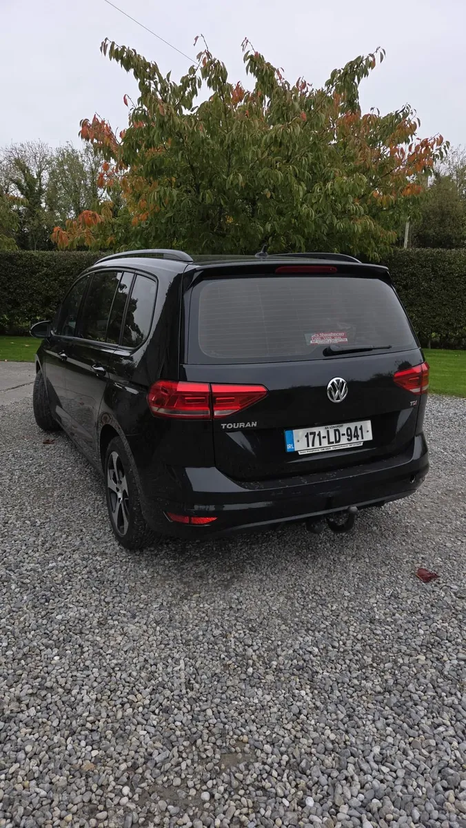 Volkswagen Touran - Image 3