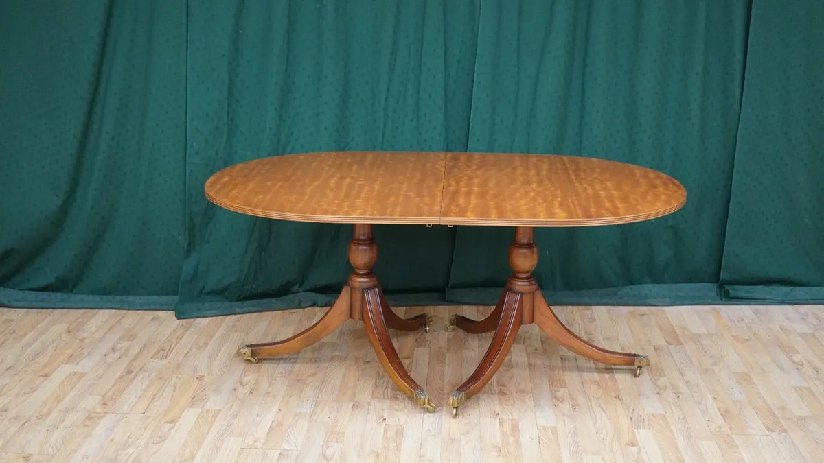 Vintage Extending Twin-Pedestal Mahogany Dining Ta - Image 1