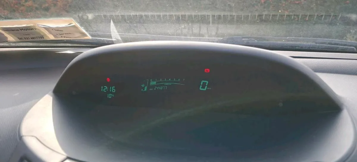 Toyota Yaris Petrol - Image 3