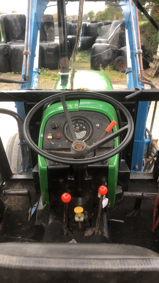 JOHN DEERE 2140 AND TANCO LOADER - Image 4