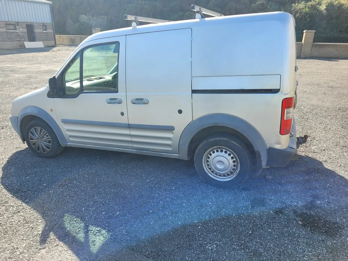 Ford Transit 2004 - Image 1