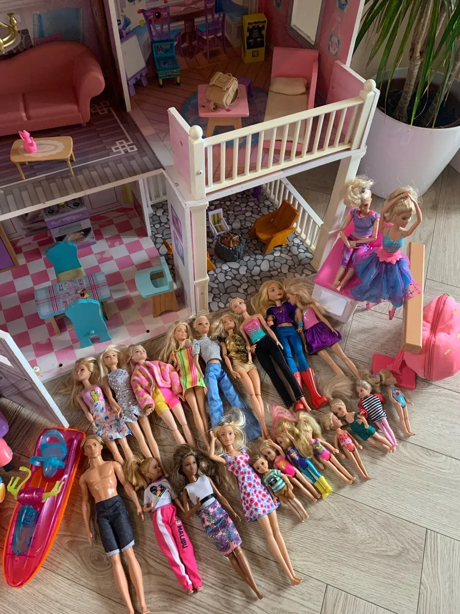 Dolls house - Image 2
