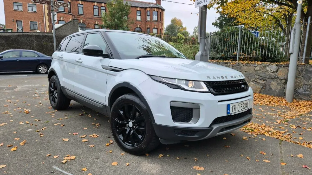 171 Range Rover Evogue (immaculate condition) - Image 2