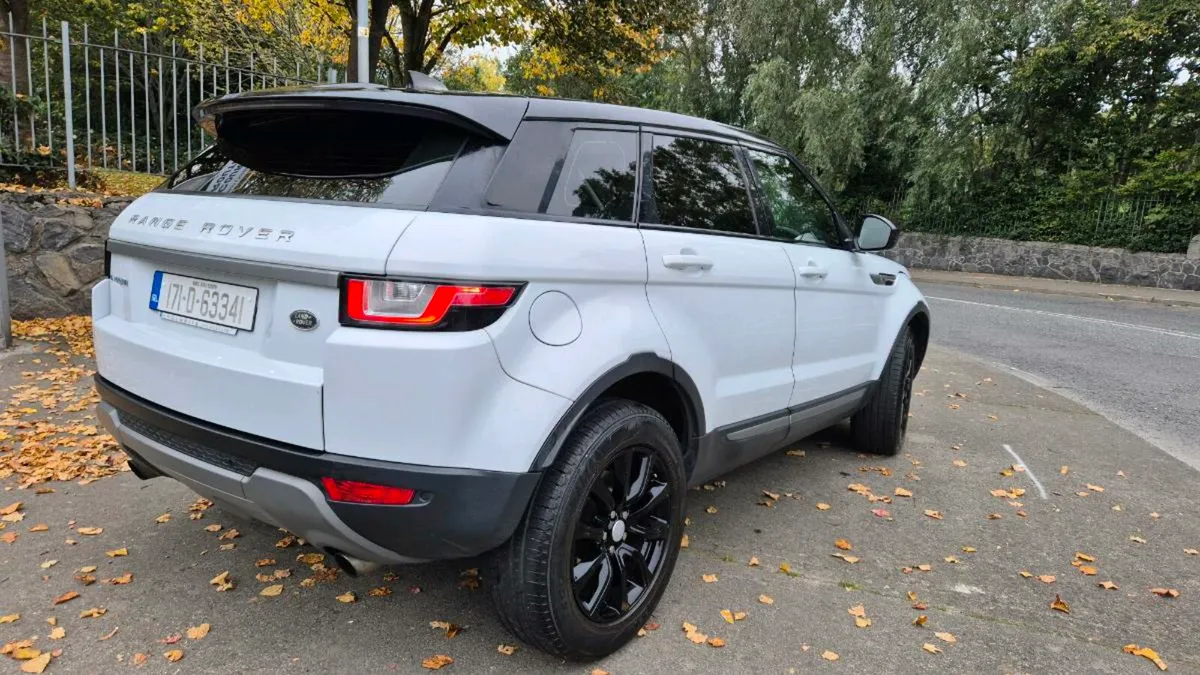 171 Range Rover Evogue (immaculate condition) - Image 3