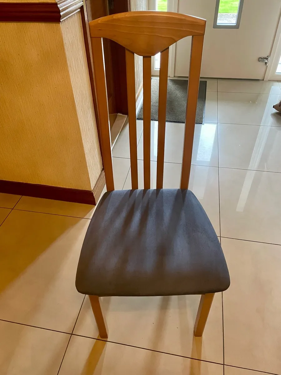 Dining Table & 6 Chairs - Image 4
