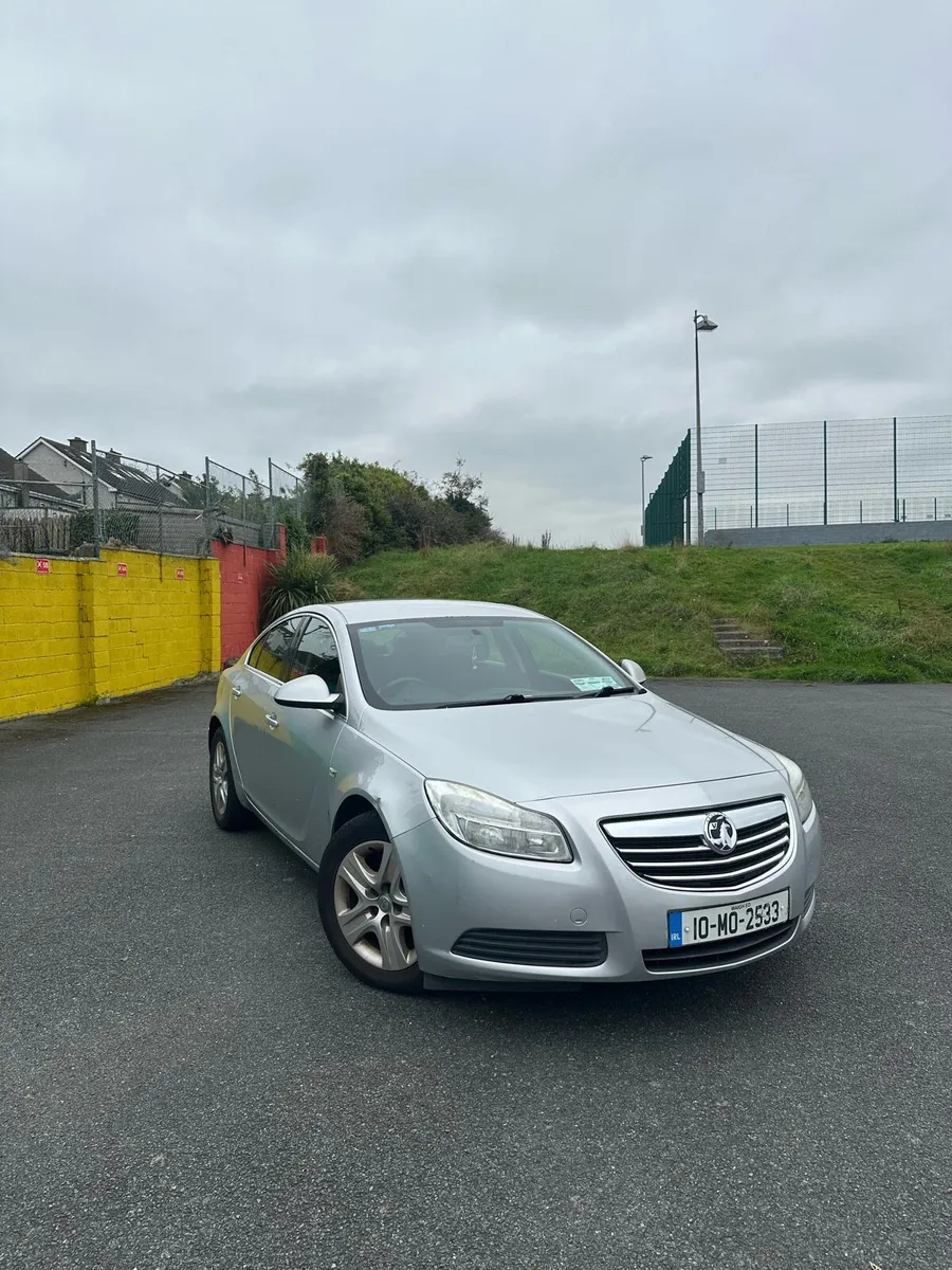Vauxhall Insignia 2010 - Image 1